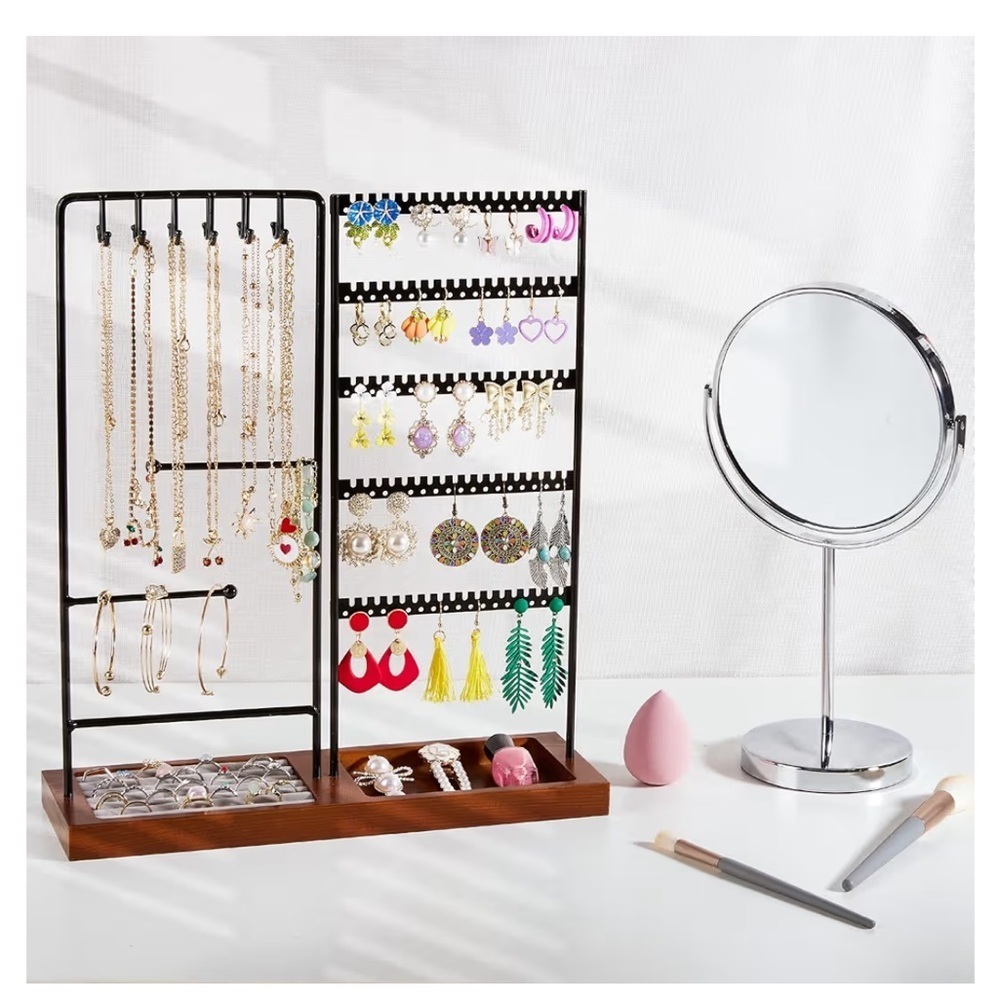 👉 Jewelry Organizer Stand